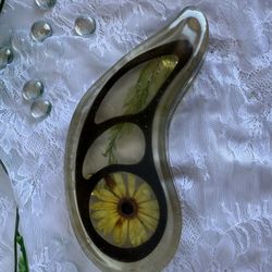 Vintage Lucite Dried flower Spoon Rest