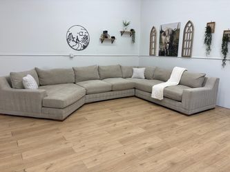 Living Spaces Sectional Couch Free Delivery