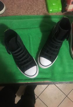 Boys Converse Size 3
