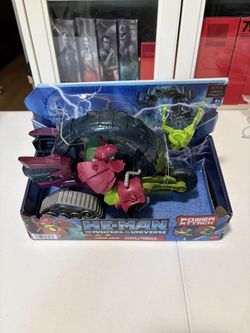 He Man Trap Jaw And Vehicle