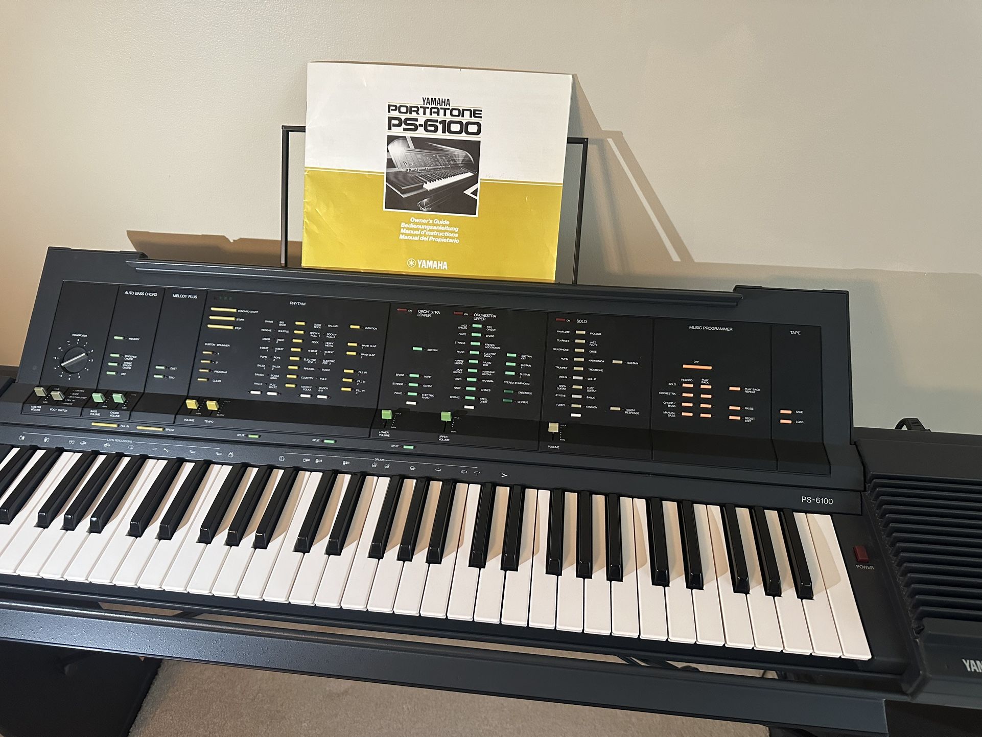 Yamaha Portatone Electonic keyboard