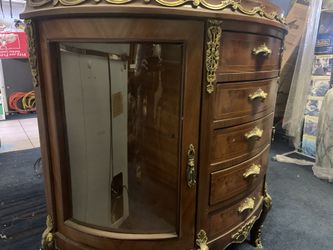 Vintage Curio Cabinet