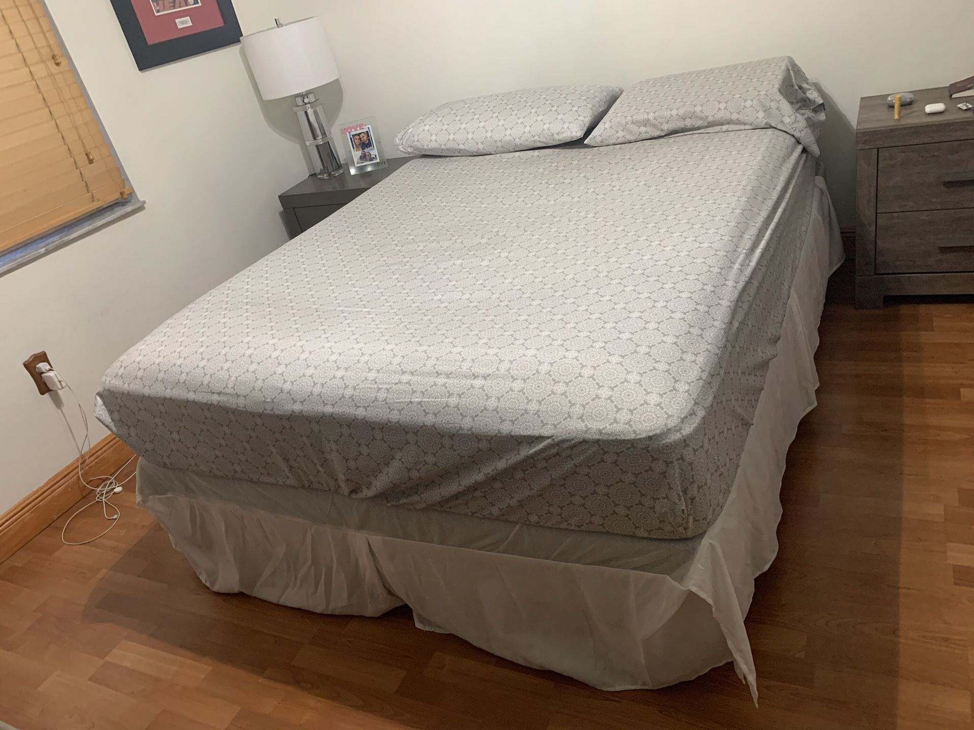 Queen bed with mattress