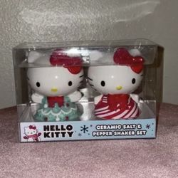 Hello Kitty Christmas Salt & Pepper Shakers Set