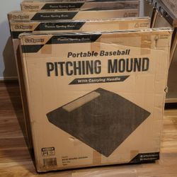GoSports Portable Pitching Mound for Baseball and Softball Pitchers - 30 x 30 x 4 Inch
