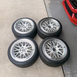 18x9.5+35 5x120 Apex ML10-RT with 265/35/18 Continentals 