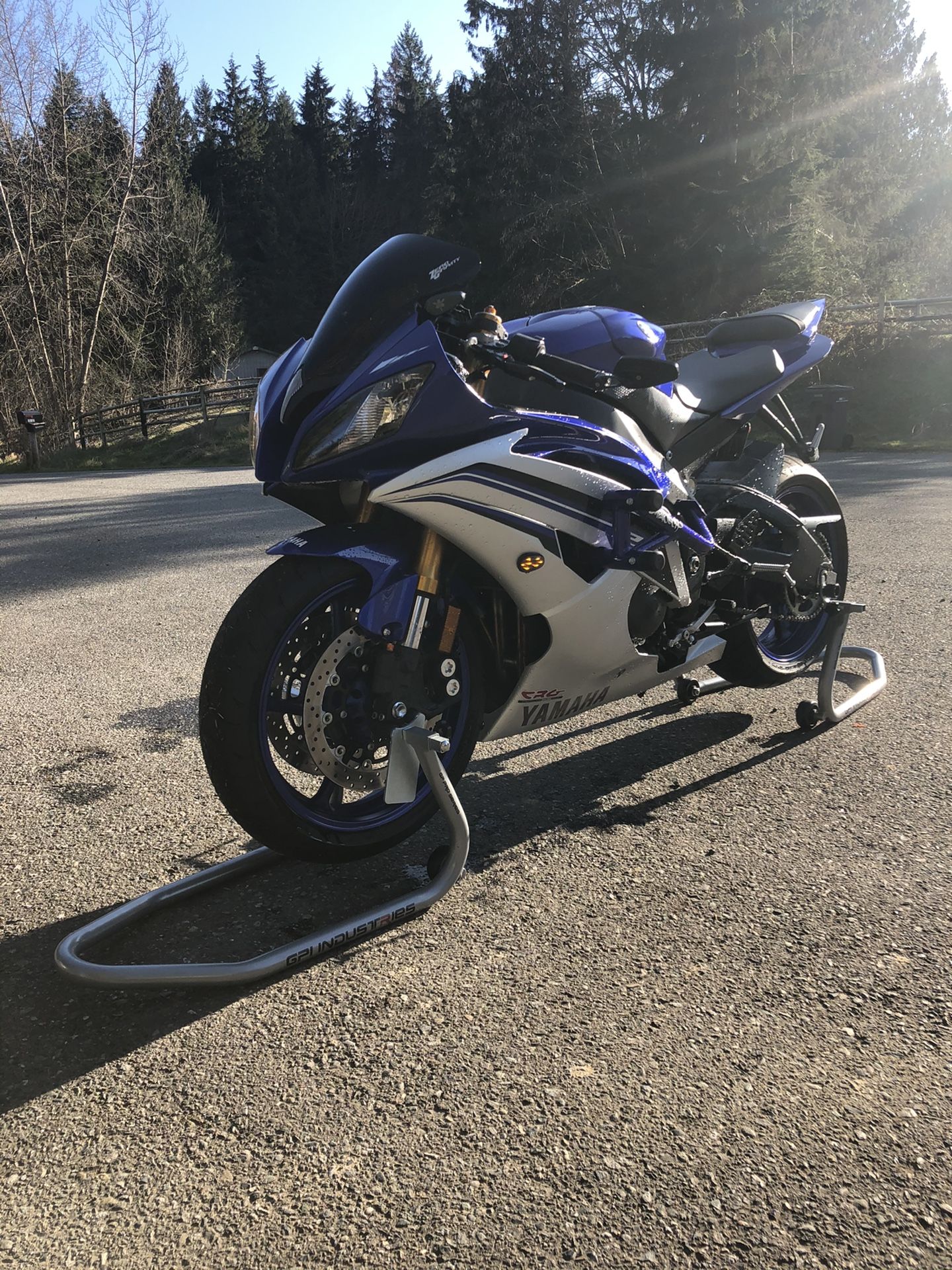 Yamaha R6 with 3K miles on it!
