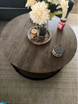 Round coffee table