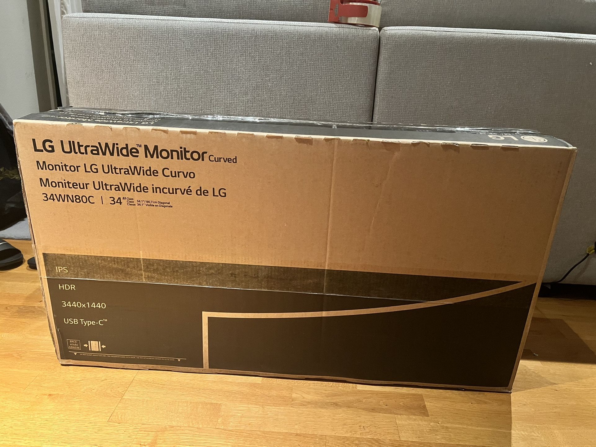 LG Ultra Wide Curved 34” USB type C powered monitor