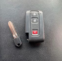 New Toyota Prius smart key fob remote