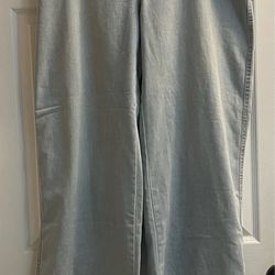Brand new mid rise light wash wide leg pull on jeans size XL