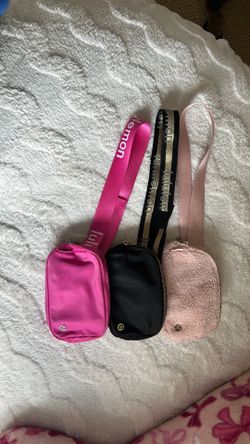 Lululemon fanny packs Lululemon fanny packs
