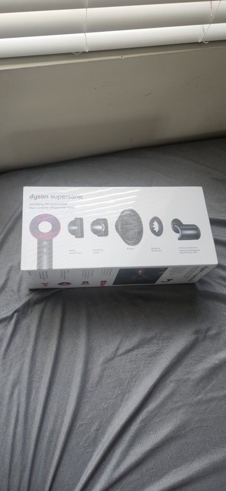 Dyson Supersonic Hair Dryer - BRAND NEW + ALL ATTACHMENTS