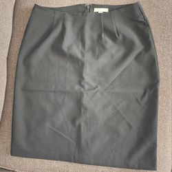 Black Pencil Skirt - Size 6