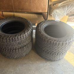 Mickey Thompson Tires 33’s Rim 18 