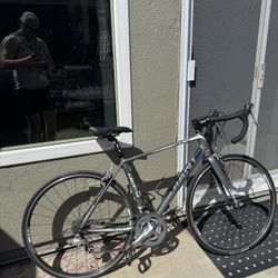 Giant Defy 5 M Alluxx SL Fluidform Bike 