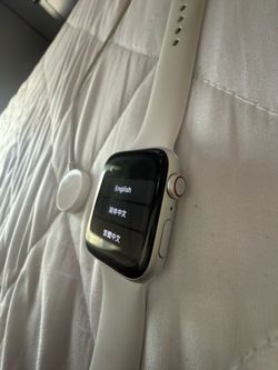 Apple Watch SE 2nd Gen 44mm