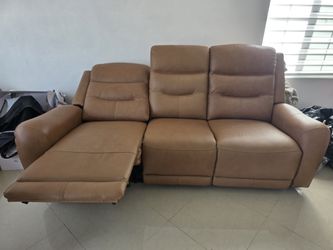 Member's Mark Cooper Power Reclining Leather Sofa