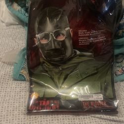 The Riddler Mask From The Batman 