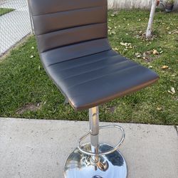 Swivel Bar Stool/Barber Chair