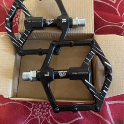 Aluminum Alloy Bicycle Pedals Brand New