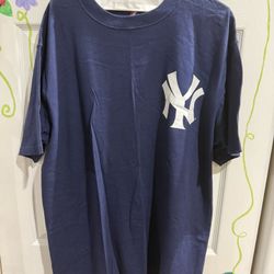 New Jeter Tshirt L