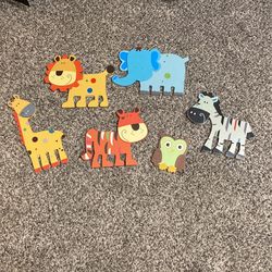 Small Wooden Nursery Decor 