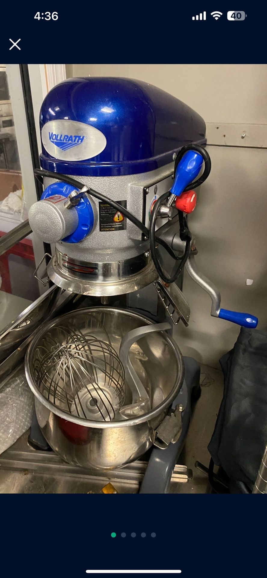 Vollrath 40757 20 Qt. Commercial Planetary Stand Mixer with Guard - 1/2 hp