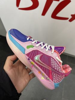 Nike Sabrina 2 Doernbecher