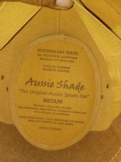 Classic Australian made sports hat size medium