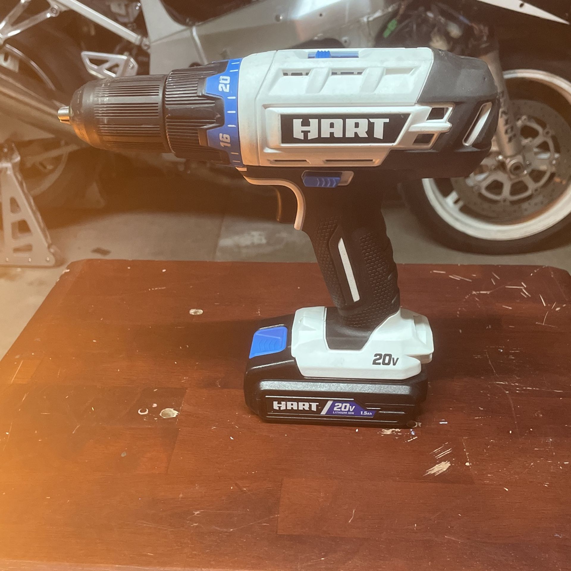 Hart 20V 1/2” Drill & 1.5 Ah Battery 