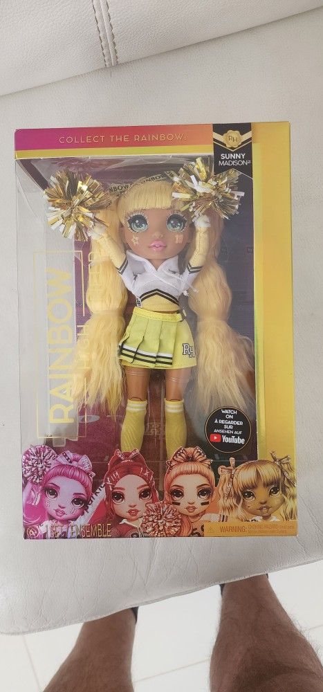 Rainbow High Cheer Sunny Madison – Yellow Cheerleader Fashion Doll with Pom Poms and Doll Accessories, Great Gift for Kids 6-12 Years Old

￼

￼


