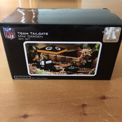 NFL Team Tailgate Mini Garden, Green Bay Packers - NEW