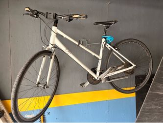 White Liv Bike
