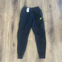 Nike Tech Fleece Sweatpants Black/Volt Size.XS