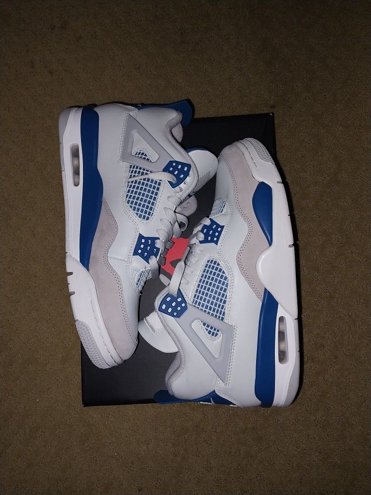 Jordan 4 Retro Military Blue 