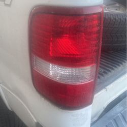 Driver Side Tail Light 2004 Ford F-150 