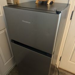 Mini Fridge With Freezer (brand New)