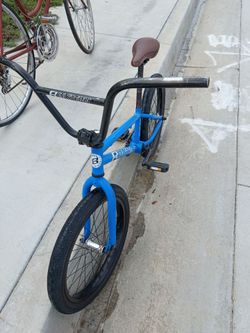 Easter. N paydirt 20 inch bmx  custom bike runs very well