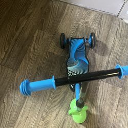 Huffy Light Up Scooter