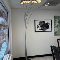 🛋️ 5‑Arm Arch Floor Lamp — $69.99