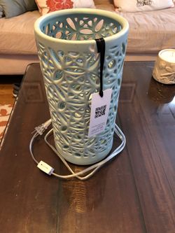 Table lamp