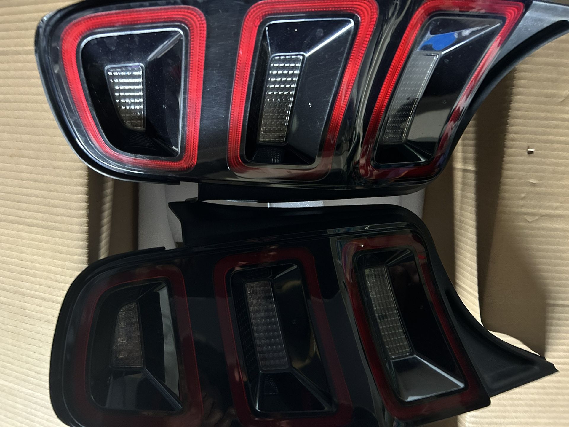 2013 Ford Mustang Taillights