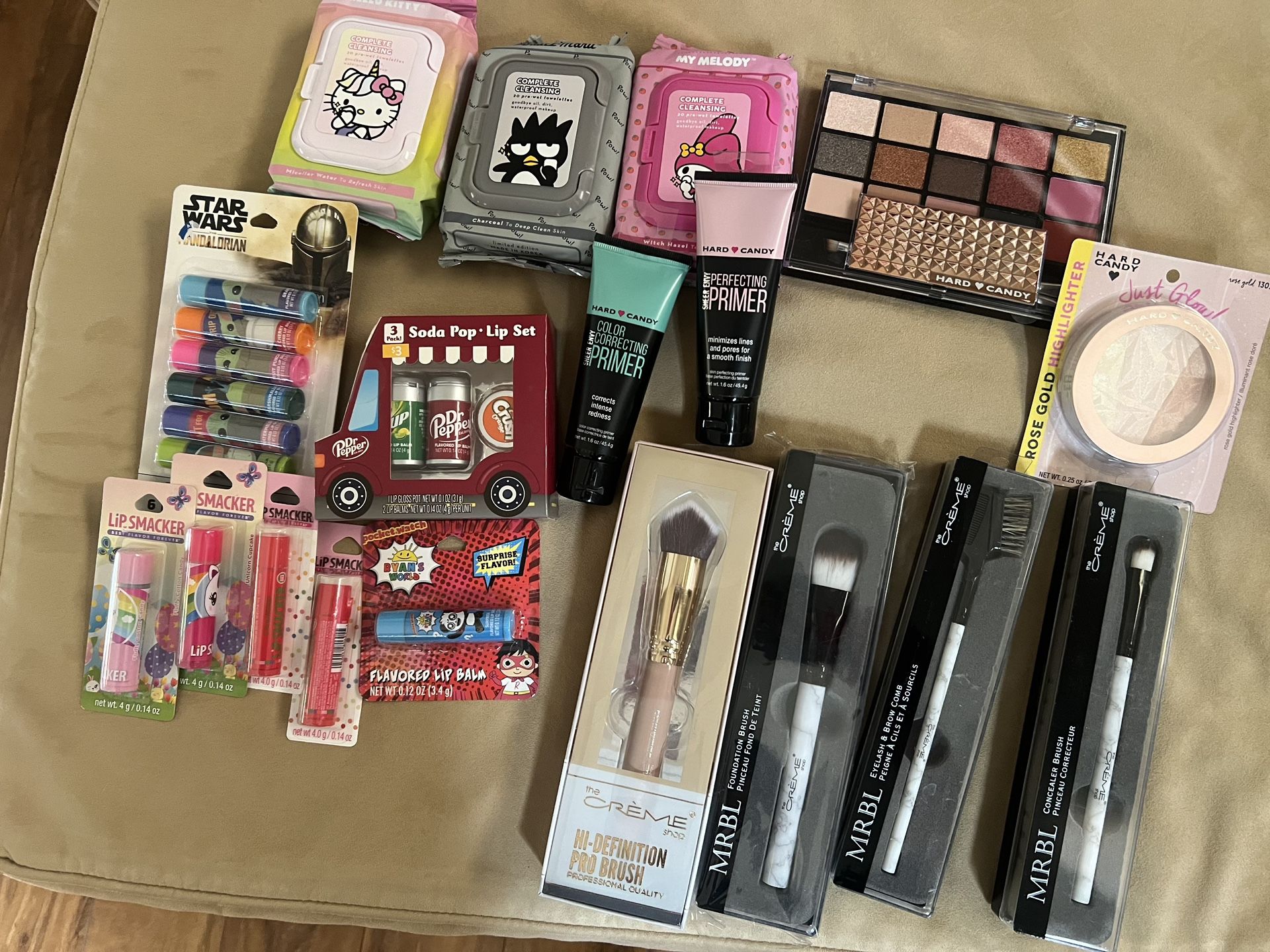 18 Plus Beauty Items And Chapstick New 25.00