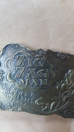 Clothing accessory / belt buckle