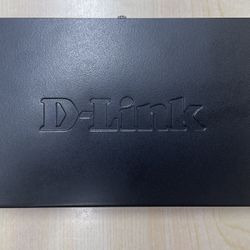 D-Link DGS-108 8-Port Unmanaged Gigabit Switch with Power Cable