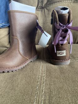 Ugg toddler girl sz 6