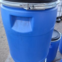 15 Gallons  Barrels   Clean 