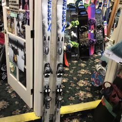 163cm Salomon X-Scream Skis * Like New * Doesn’t Look Like They Were Ever Used