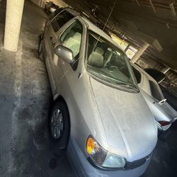 2002 Toyota Sienna